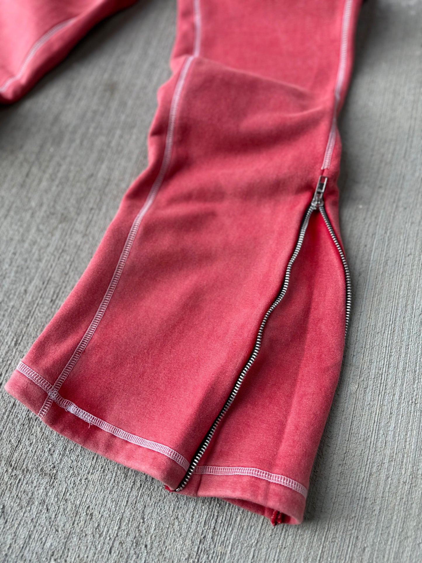 MT "Vault" Red sweats