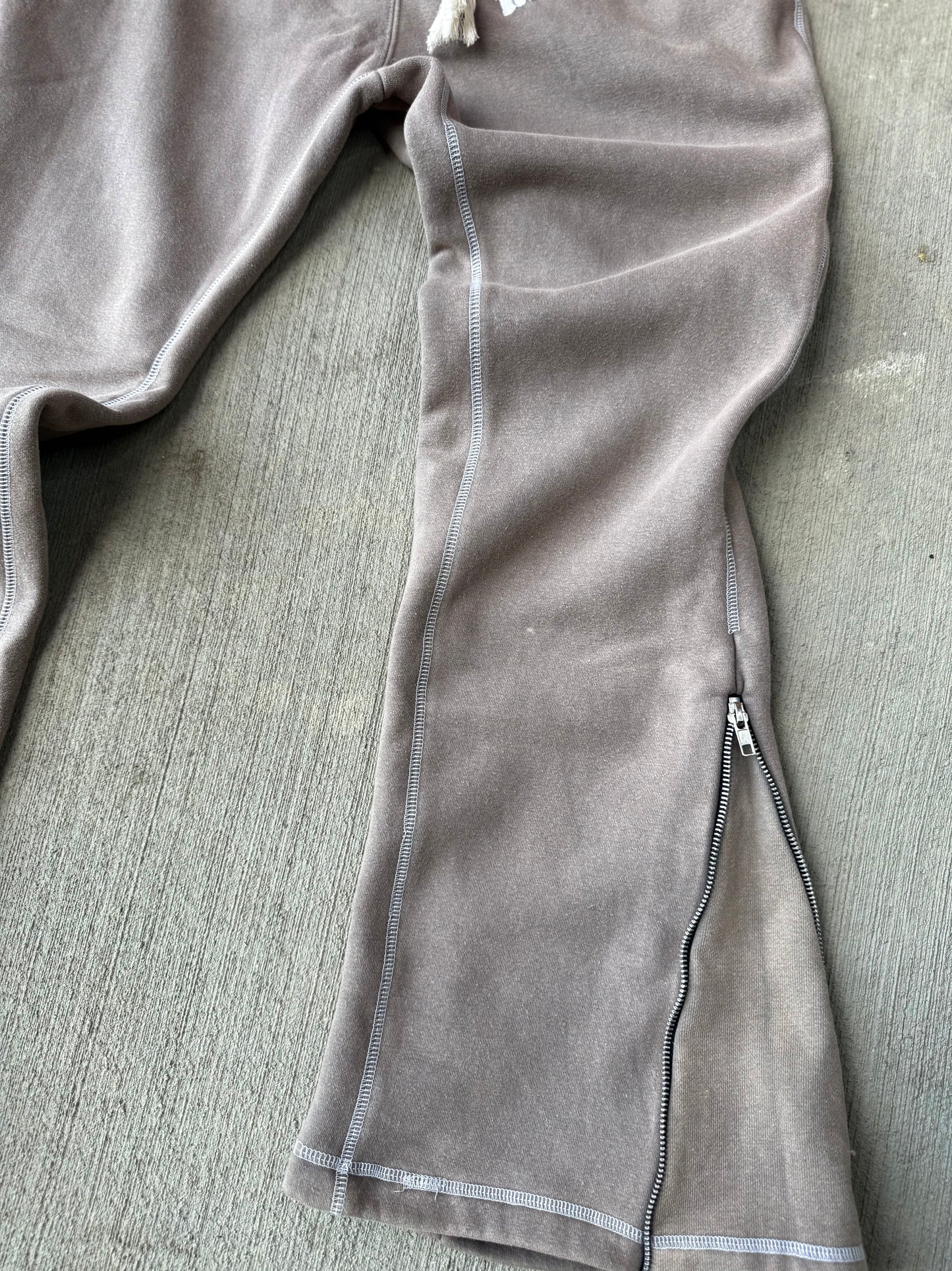 MT "Vault" Gray sweats