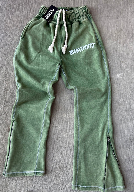 MT "Vault" Green sweats